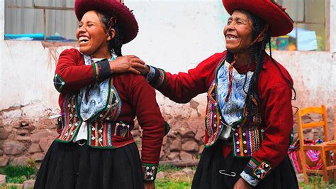 Traditional Peruvian Clothing | Blog Machu Travel Peru