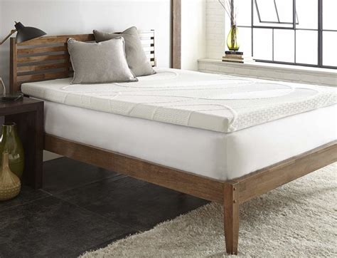 The Best Mattress Topper For Side Sleepers In 2023 | Choose Mattress