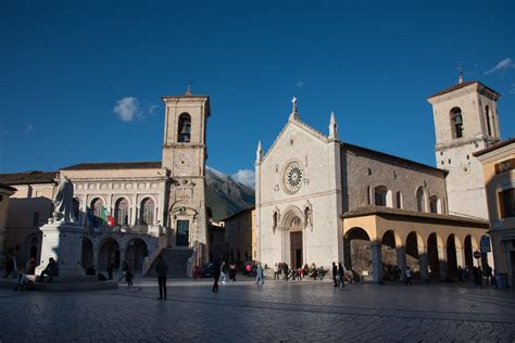 Piazza San Benedetto (Norcia, Italy): Top Tips Before You Go ...