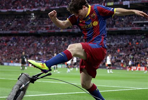 Messi Vs Leo Messi Man United Fc Barcelona Goat The Unit Football | Hot ...