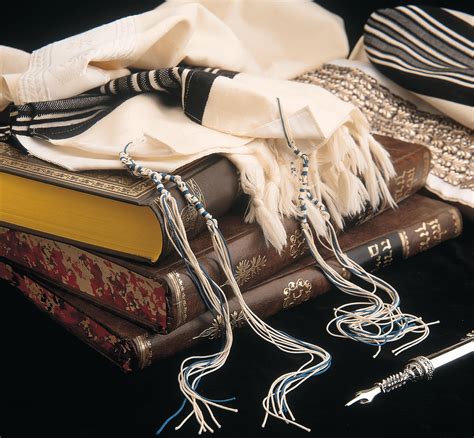 Tassels in Jewish Religious Wardrobe