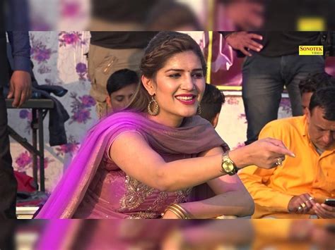 Sapna Choudhary: sapna choudhary ke gane dance video haryanvi song bhuchal - 'भूचाल' गाने पर ...