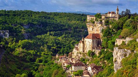 Medieval Rocamadour – Bing Wallpaper Download