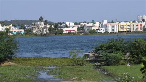 Areas around Sembakkam lake spared from floods - The Hindu