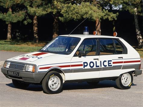 Citroën Visa French police vehicles | Police cars, Citroen, Police