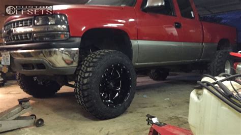 2001 Chevrolet Silverado 1500 Moto Metal 962 Rough Country Suspension Lift 6in | Custom Offsets