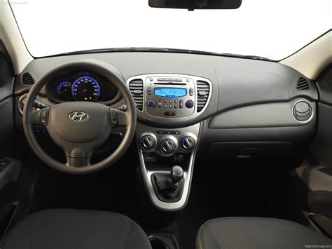 Hyundai i10 (2011) - picture 59 of 88