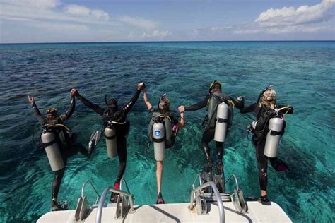 Scuba Diving PADI Courses – Nautilus Diving Phuket