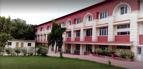 Indraprastha College for Women Delhi, Delhi - Courses, Entrance Exams ...