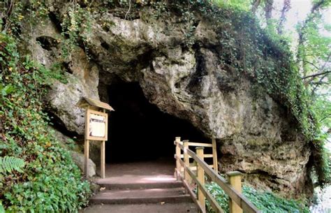 Mother Shipton’s Cave & Petrifying Well, Knaresborough, England, UK ...