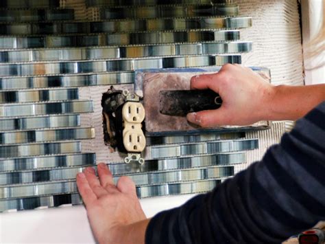 How To Cut Small Glass Backsplash Tiles - Glass Designs