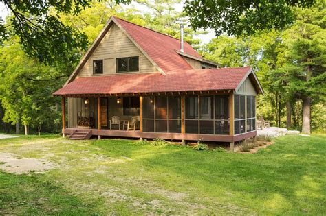 Cozy cabin in Minnesota provides idyllic getaway for a fishing trip