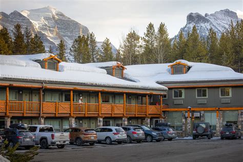 The Mountaineer Lodge, Lake Louise, Alberta | Banff National Park