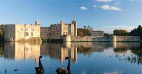 Castle Hotels Near London - Historic UK