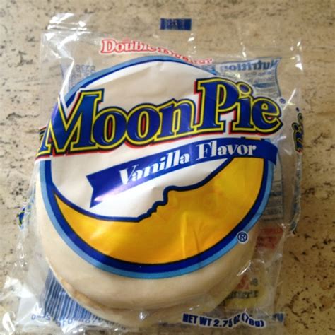 Moon Pie | Moon pies, Snack recipes, Flavors