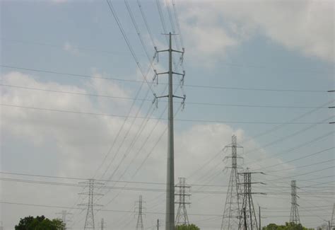 Transmission towers for 345 kV, 500 kV, 735 kV and 765 kV lines