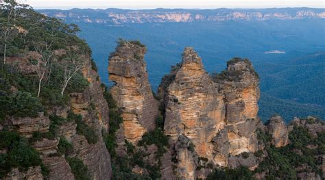 Datei:Blue mountains - three sisters.jpg – Wikipedia