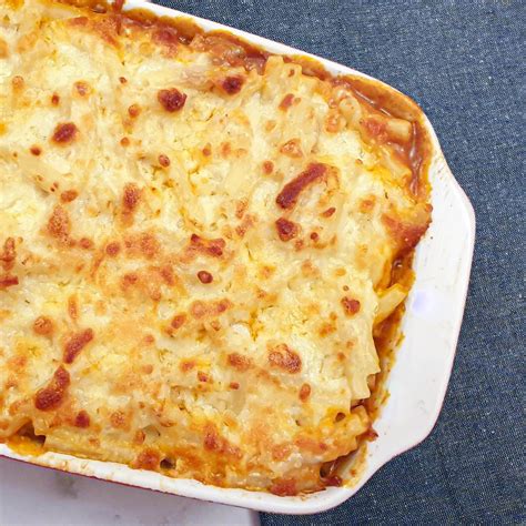 Macaroni and cheese lasagne - Foodle Club