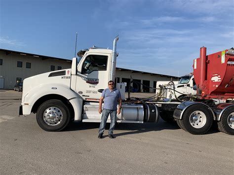 Meet Américo, End Dump Truck Driver | Texas Materials Group