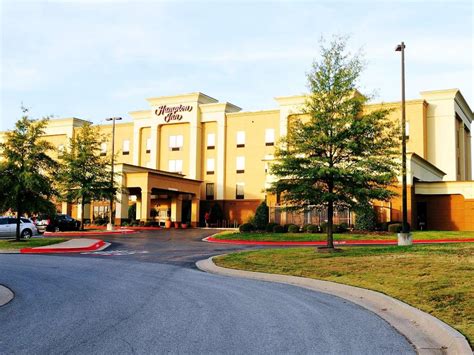 Hampton Inn Fayetteville Hotel (Fayetteville (AR)) - Deals, Photos & Reviews