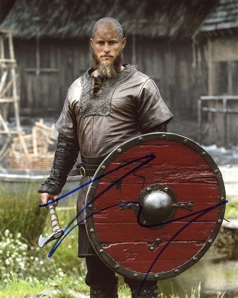 Travis Fimmel "Vikings" AUTOGRAPH Signed 8x10 Photo H | #2005240340