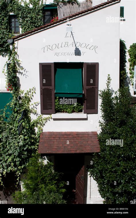 Restaurant, Montmartre, Paris, France Stock Photo - Alamy