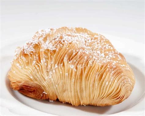 Authentic Italian Sfogliatelle Recipe | Napoli's delicious dessert