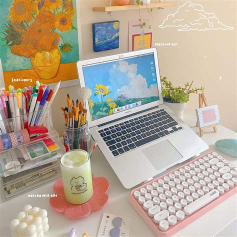 30+ Aesthetic Desk Ideas for Your Workspace | Gridfiti Room Design Bedroom, Room Ideas Bedroom ...