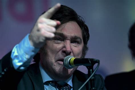 Right-wing populist Javier Milei gains support in Argentina by blasting ...