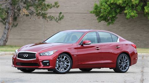 Review: 2016 Infiniti Q50 Red Sport 400