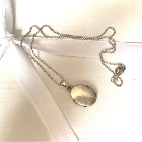 Silver Oval Locket - Etsy