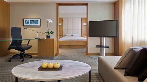 Singapore Accommodation, Luxury Rooms | Grand Hyatt Singapore