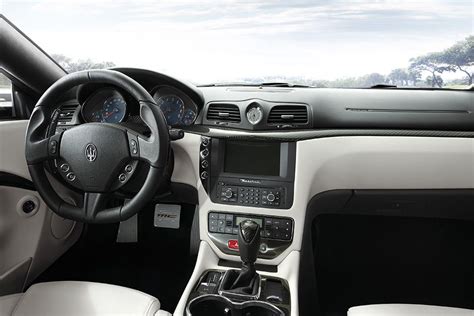 2022 Maserati Granturismo Convertible Interior