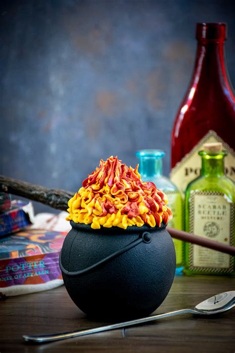 Cauldron Cake from the Wizarding World of Harry Potter | The Starving Chef