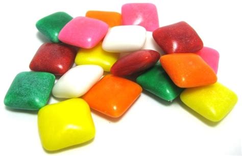 Chiclets Gum - Bubble Gum - Chocolates & Sweets - Nuts.com