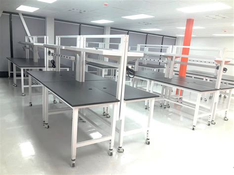 High-Quality Lab Bench and Lab Workstation for Industrial Use