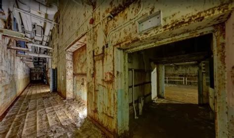 7 Abandoned Military Bases In The US - Urbex