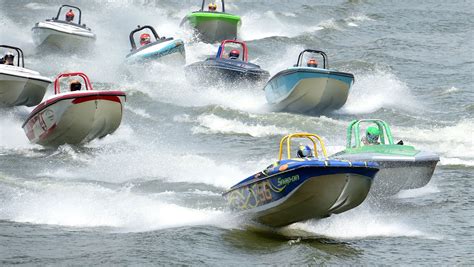 Speed boat races return to Cumberland River this weekend