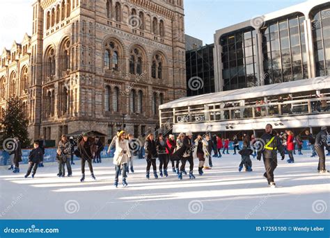 Ice Skating at the Natural History Museum Editorial Image - Image of museum, skaters: 17255100