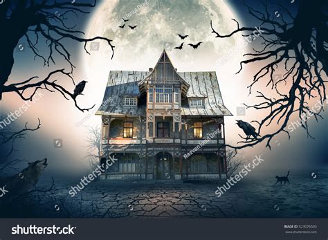 Haunted House Full Moon Background Haunted Stock Photo 523076503 ...