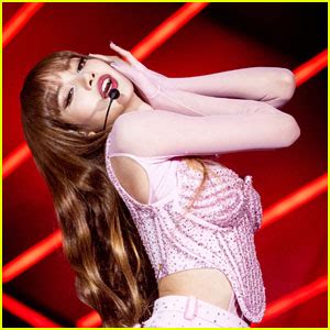 BLACKPINK’s Lisa to Perform Solo at Crazy Horse in Paris | Blackpink, K-Pop, Lisa, Music | Just ...