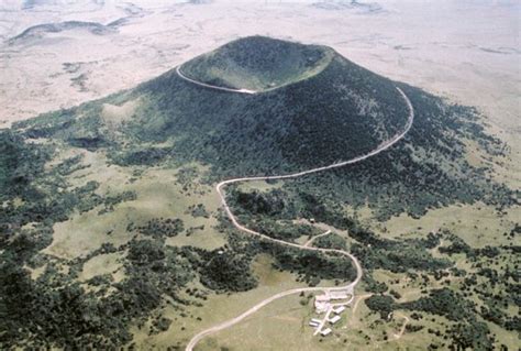 Capulin Volcano: Marvel at Geology & Dark Skies | WNPA