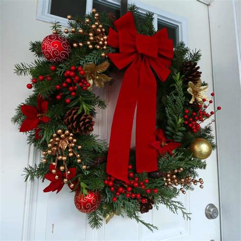 How To Make a "Gourmet" Homemade Christmas Wreath & Simple Advent ...