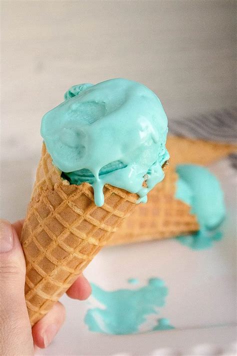 Creamy No Churn Blue Moon Ice Cream - Baking Beauty