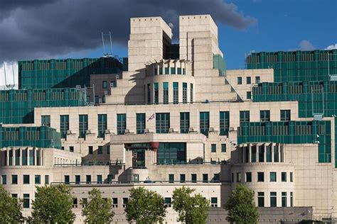 MI5 vs MI6 - What’s The Difference?