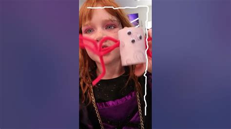 HALLOWEEN SCHOOL CRAFTS!! 🕷️🕸️ Adley shows the vlog how to make the ...