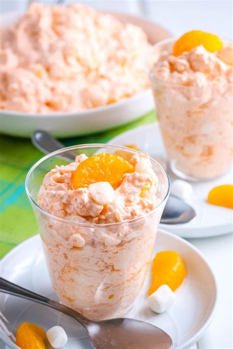 Easy Mandarin Orange Jello Salad | Flour on My Fingers