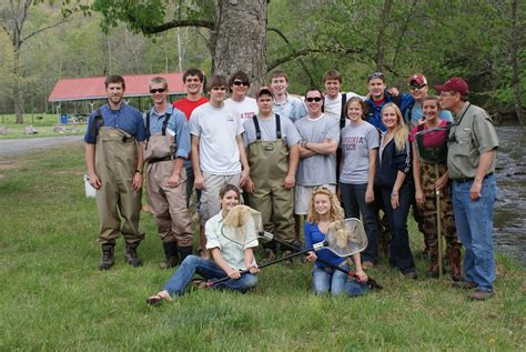 Virginia Tech Ichthyology Class : How to learn Ichthyology and make it stick! By Don Orth