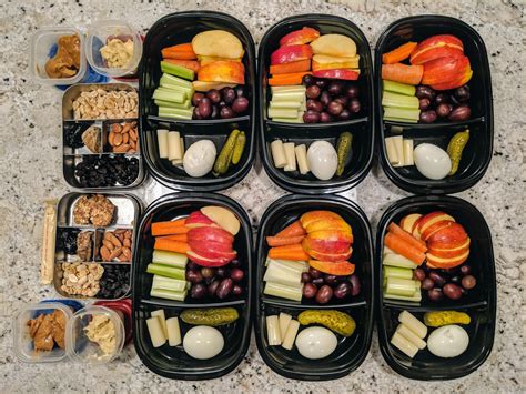 Mostly raw veggie lunches (x-post) : MeatlessMealPrep