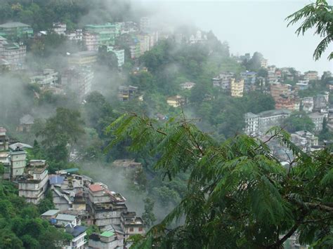 Gangtok Hill Station - Gangtok Travel Guide - India Travel Blog